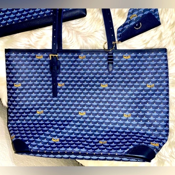 faure le page Handbags - NEW FAURÉ LE PAGE Daily Battle Tote 37 in Paris Blue